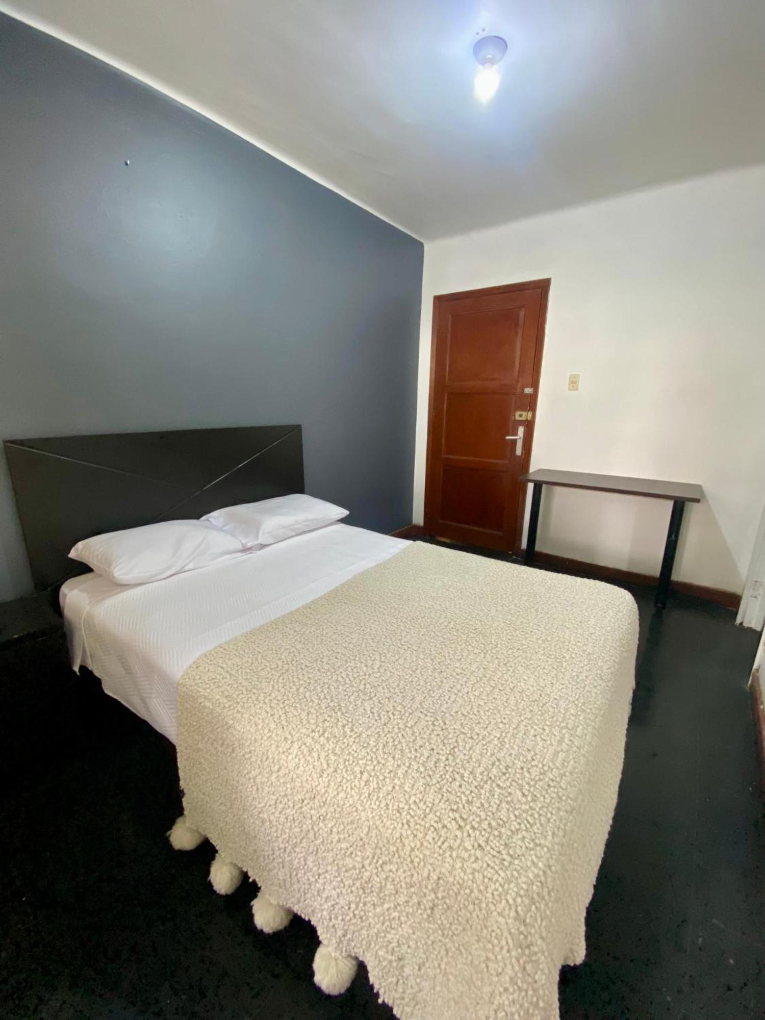 Independientes Av Larco Homestay Lima