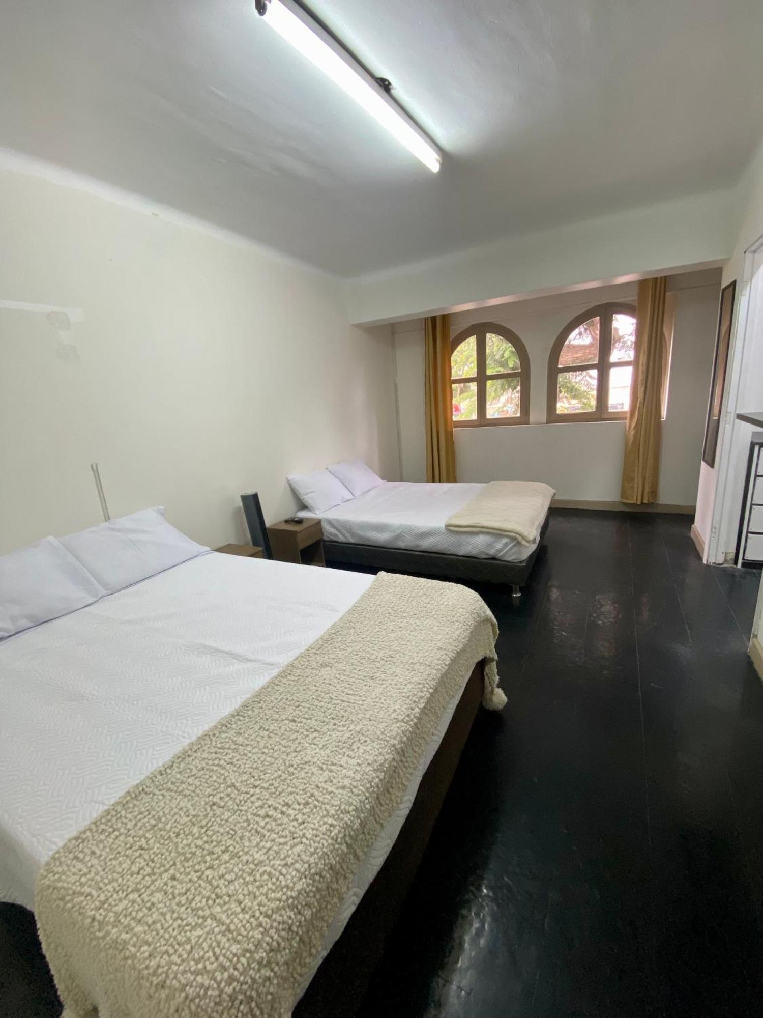 Homestay Independientes Av Larco Lima